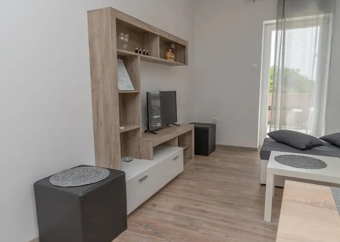 Krzak Apartman Nin