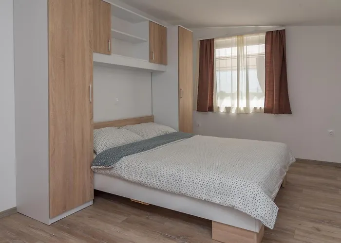 Krzak Apartman