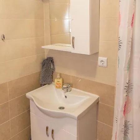 Krzak Apartment