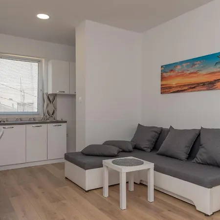 Krzak Apartment